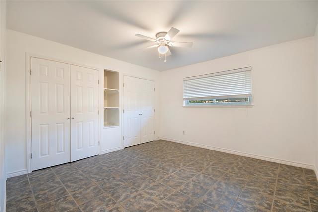 Building Photo - 7712 Royal Ln