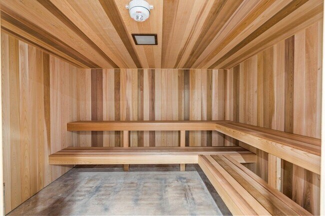 Building Photo - 7340 Amberly Ln