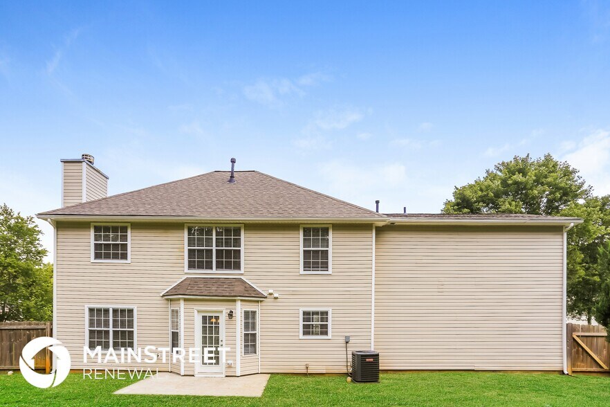 Building Photo - 5553 Wind River Ln