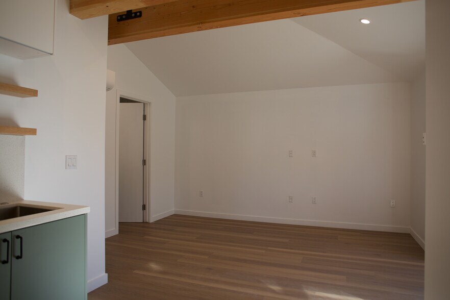 Building Photo - 5435 W 123rd Pl