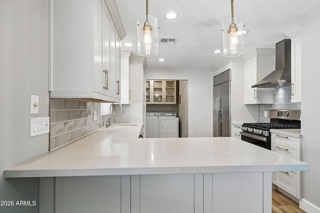 Building Photo - 5817 N 18th St