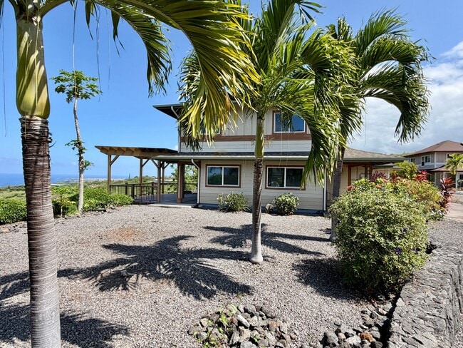 Building Photo - 4 bedroom, 2.5 bath with sweeping coastline views!