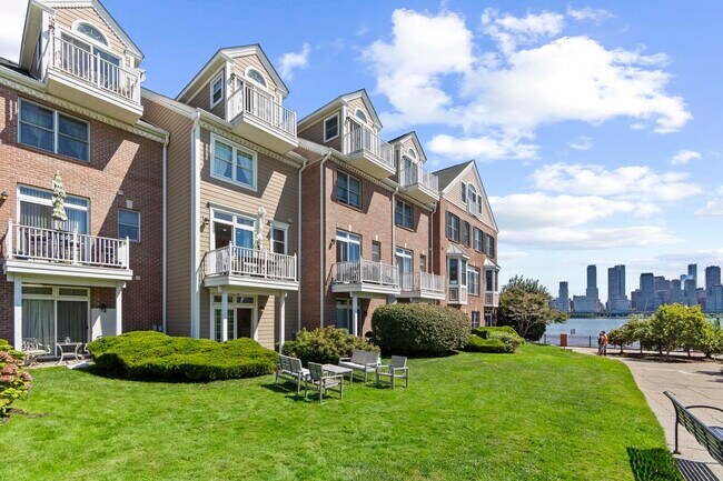Building Photo - 408 Newburgh Ct