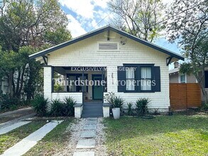 Building Photo - 2518 Dellwood Ave