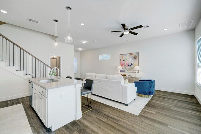 Building Photo - Contemporary Comfort with Designer Finishes
