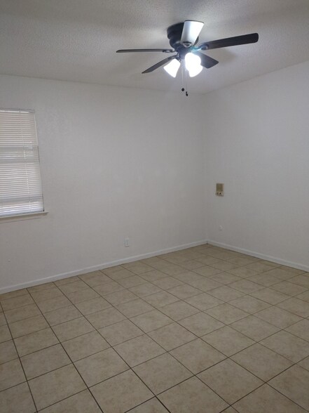 Building Photo - 3019 McFerrin Ave
