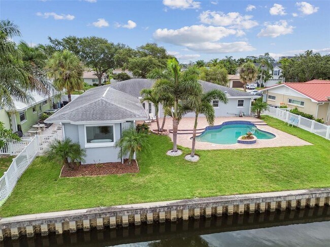 Building Photo - 3938 Versailles Dr