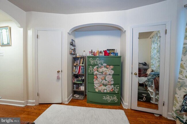 Building Photo - 2440 N 50th St