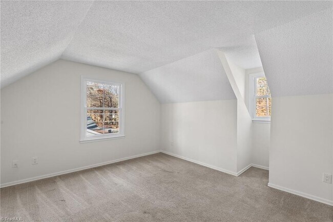 Building Photo - 1705 Three Meadows Rd