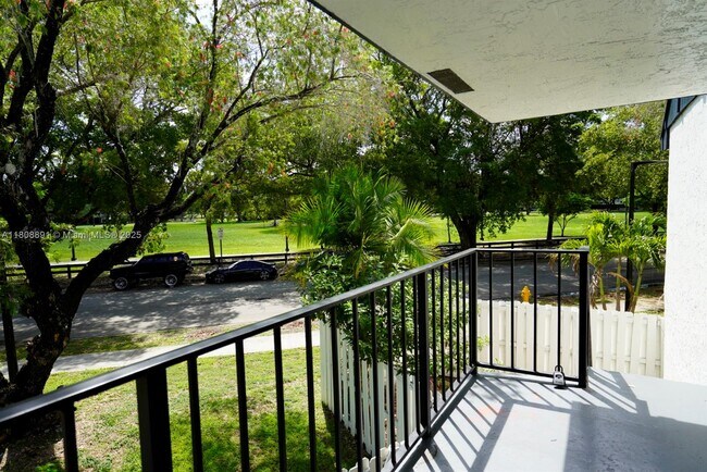 Building Photo - 15402 SW 85th Terrace