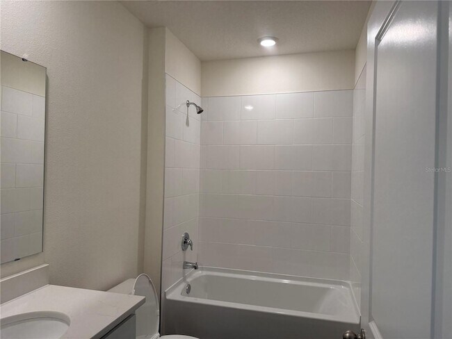 Building Photo - 1043 Morfontaine St