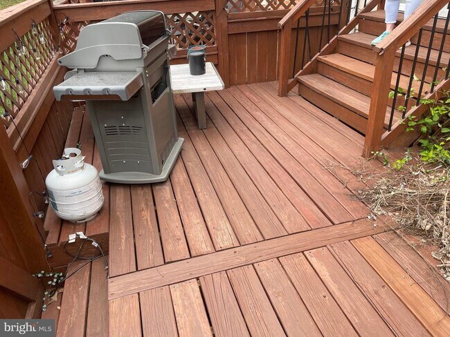 Building Photo - 146 Washington St