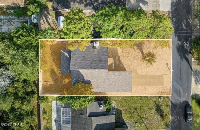 Building Photo - 421 Oleander Cir