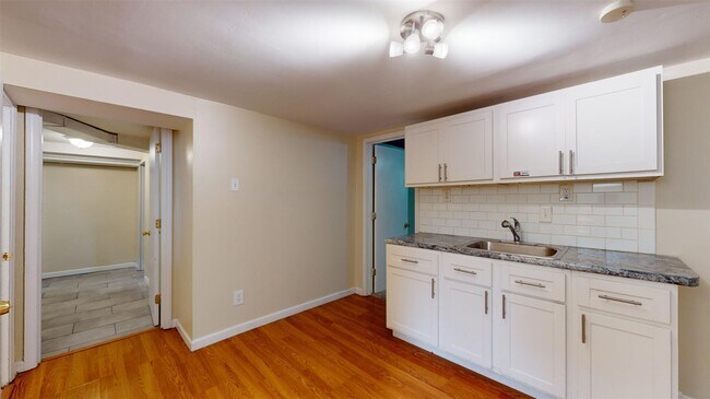 Building Photo - 7030 Clayton Rd