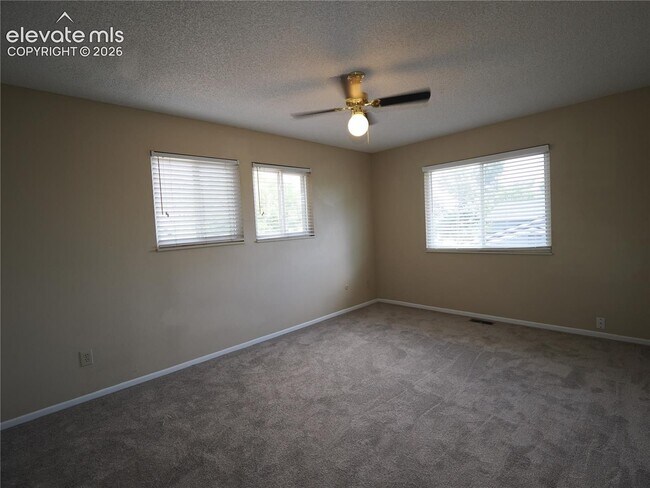 Building Photo - 7525 Deer Trail