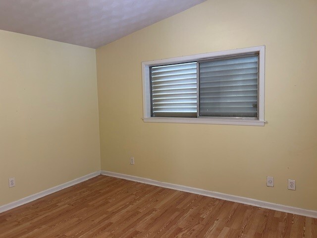 Building Photo - 325 Mackeral St