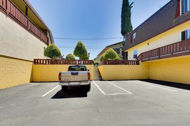 Building Photo - 1281 Ayala Dr