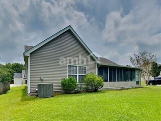 Building Photo - 531 Beverly Dr