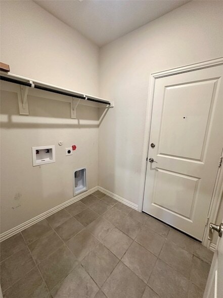 Building Photo - 1636 Briar Hunt Dr