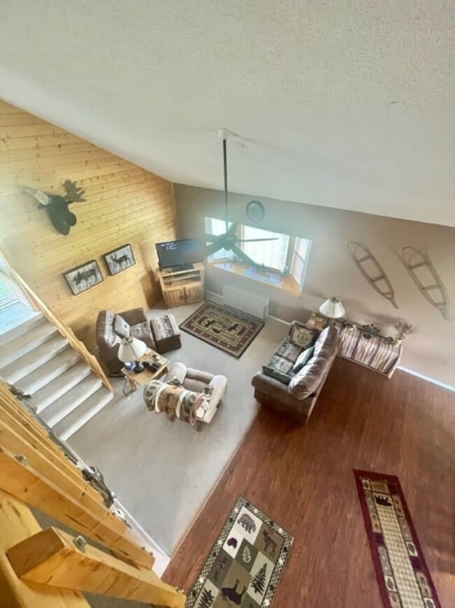 Building Photo - For Rent – Fully Furnished Home in Lake Hatcher