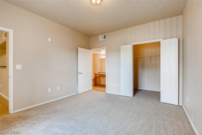 Building Photo - 7255 W Sunset Rd