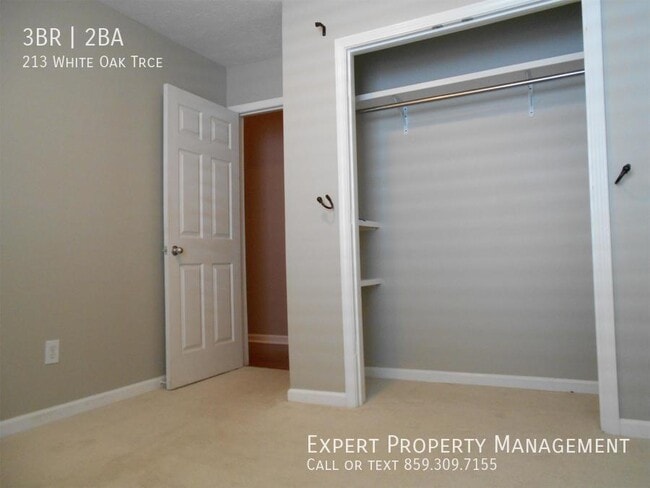 Building Photo - 213 White Oak Ter