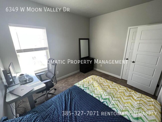 Building Photo - 6349 W Moon Vly Dr