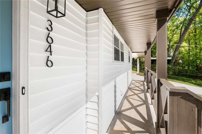 Building Photo - 3646 Rock Springs Dr