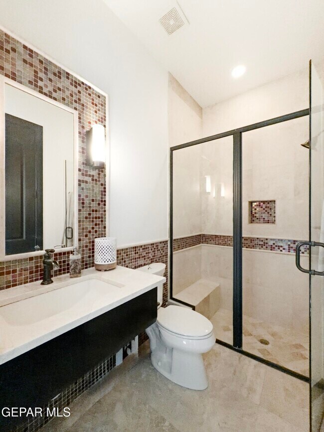 Building Photo - 444 San Clemente Dr