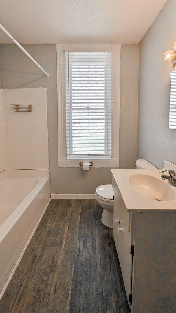 Building Photo - PRELEASING for AUGUST! Close to Campus; In-Unit Washer and Dryer