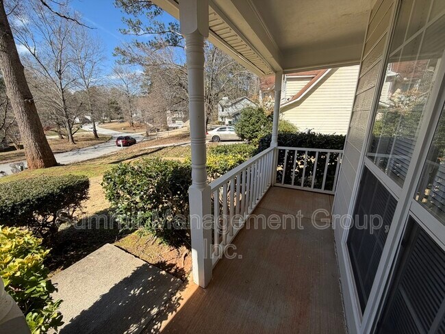 Building Photo - 1528 St Dunstans Rd