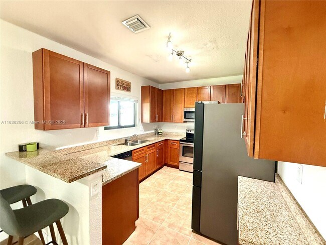 Building Photo - 13232 SW 274th Terrace