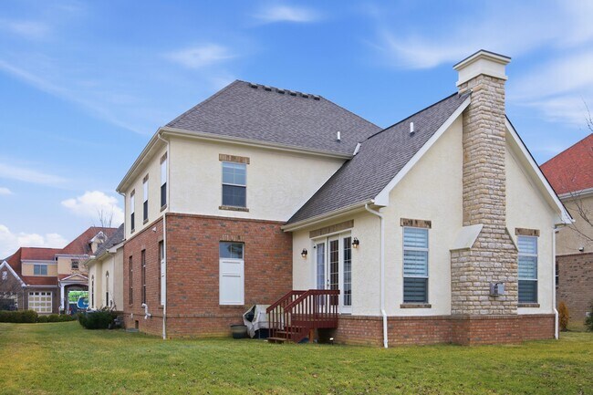 Building Photo - 8057 Pleasant Dr