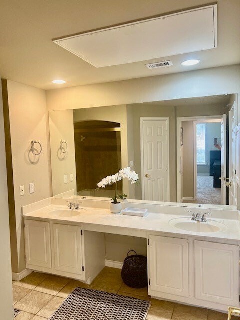 Building Photo - 2400 McCue Rd