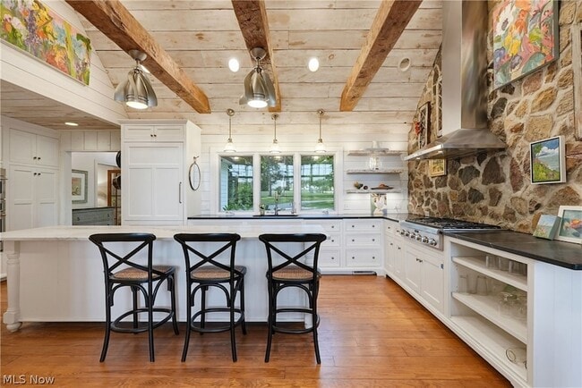Building Photo - 7910 Larkspur Ln