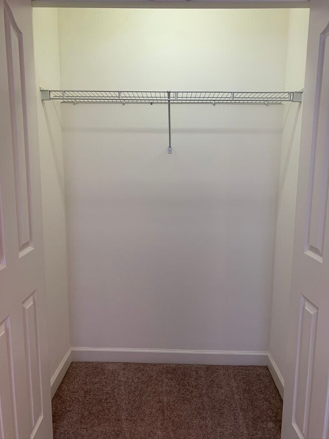 Building Photo - 163 Clusters Cir