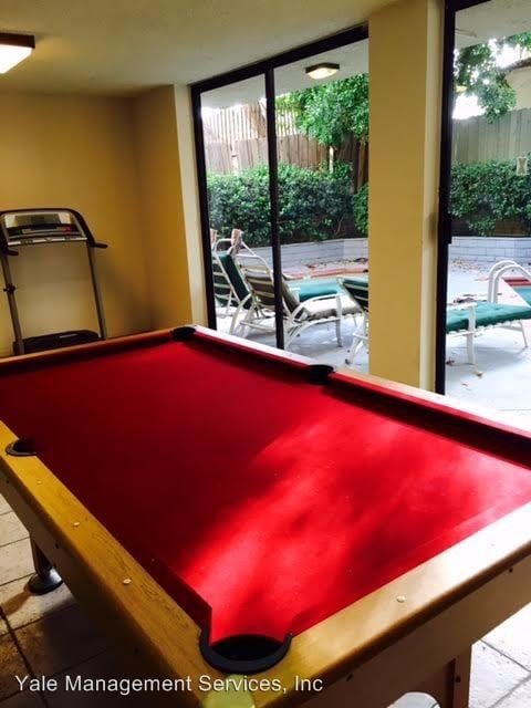 Building Photo - 10822 Otsego St