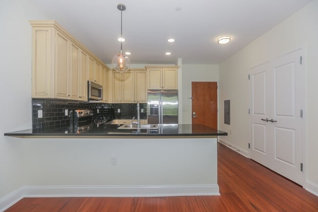 Building Photo - The Infinity Luxury Residences.