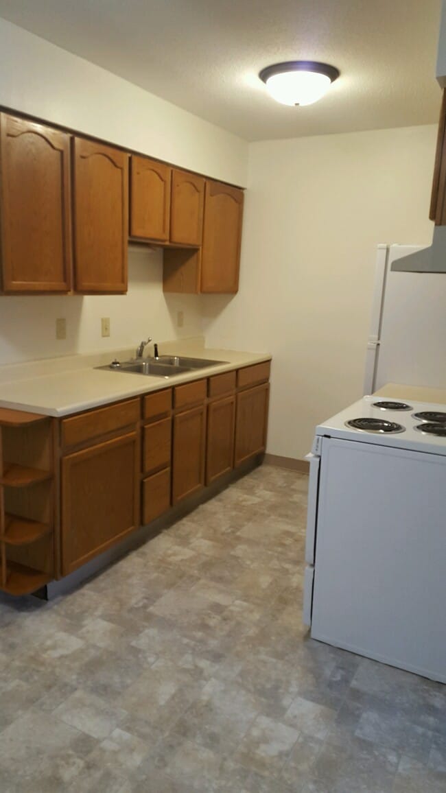 Brookside West Apartments 131 4th Ave W Grinnell IA 50112 Apartment