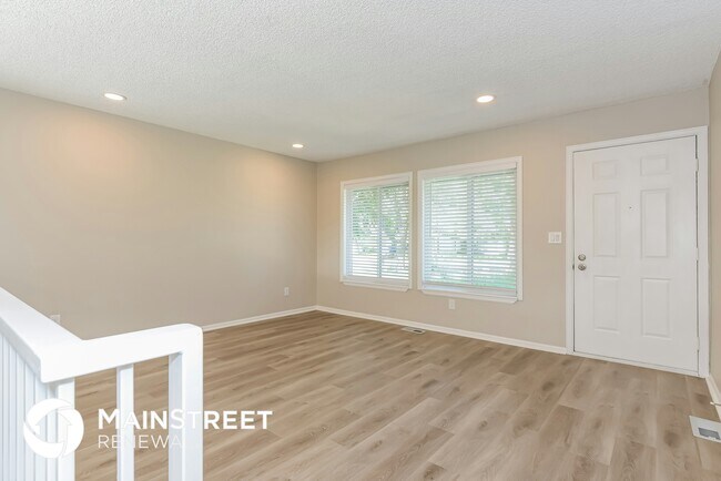 Building Photo - 16797 E Mansfield Cir