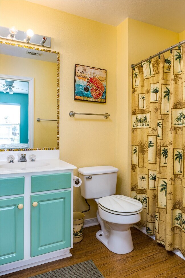 Building Photo - 16530 Bermuda Way