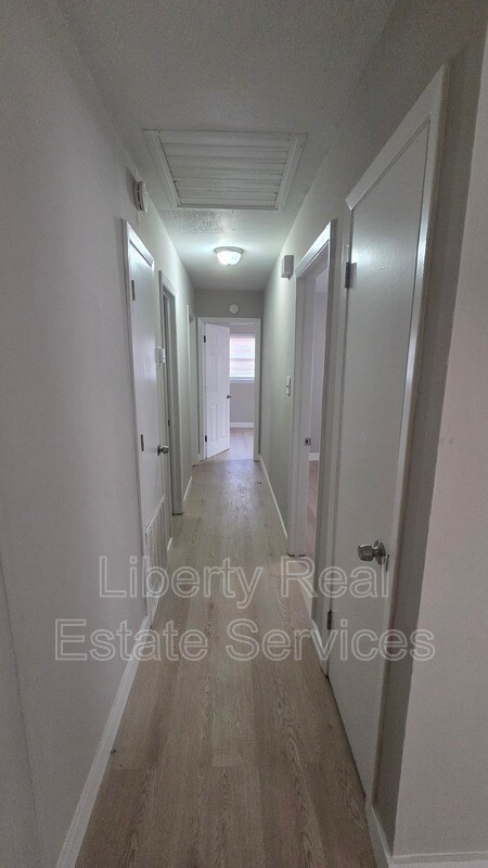 Building Photo - 3625 Belair Rd