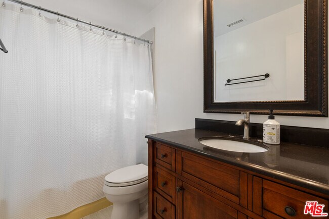 Building Photo - 6739 Garces Ave