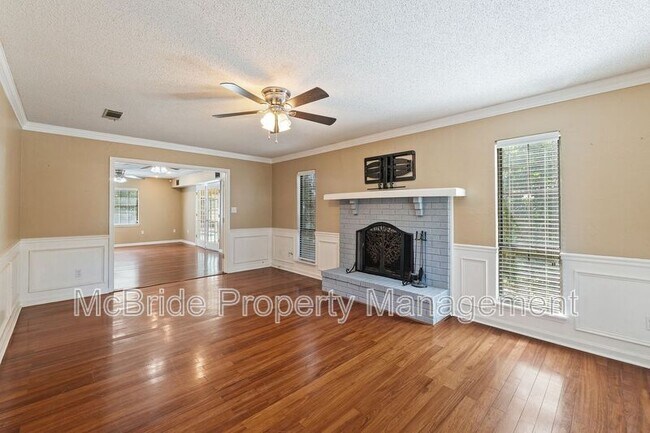 Building Photo - 539 Hunterdale Rd