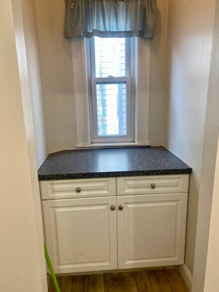 Building Photo - 15 Jaques St