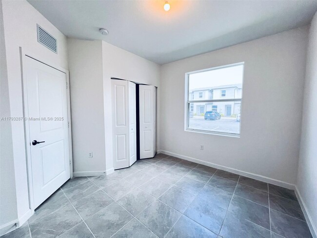Building Photo - 17956 SW 358th St