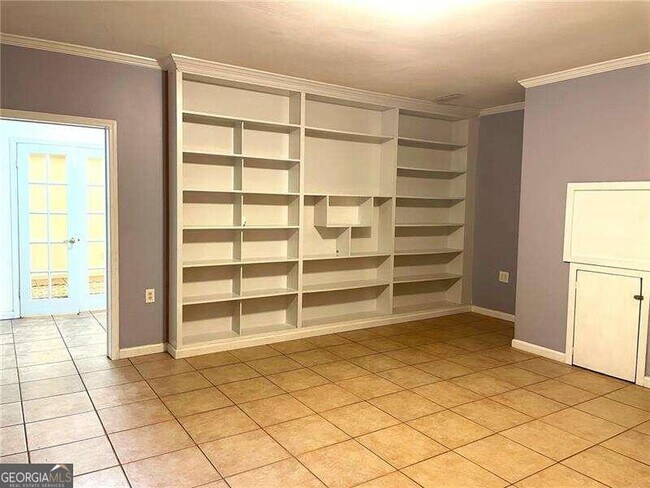 Building Photo - 2532 Alvecot Cir SE