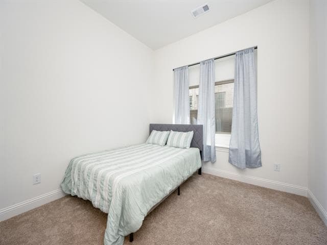 Building Photo - 2513 Silver Leaf Dr