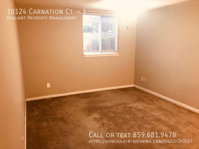 Building Photo - 10124 Carnation Ct