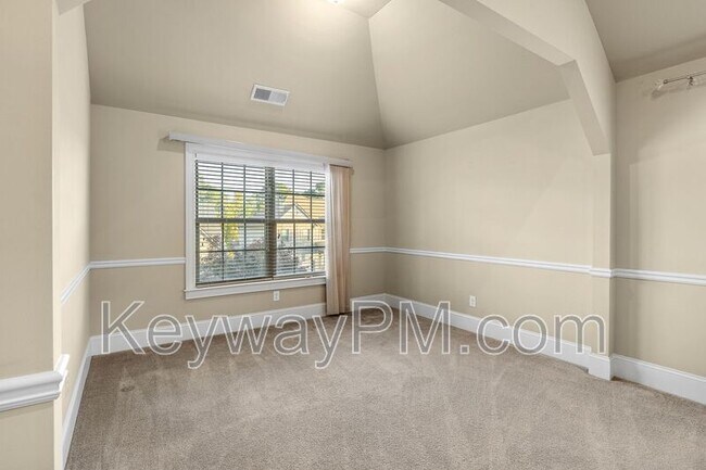 Building Photo - 1023 Iris Glen Dr